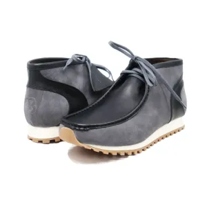 British Walkers New Castle Gt Wallabee Boots Men's Gray Suede and Black Leather