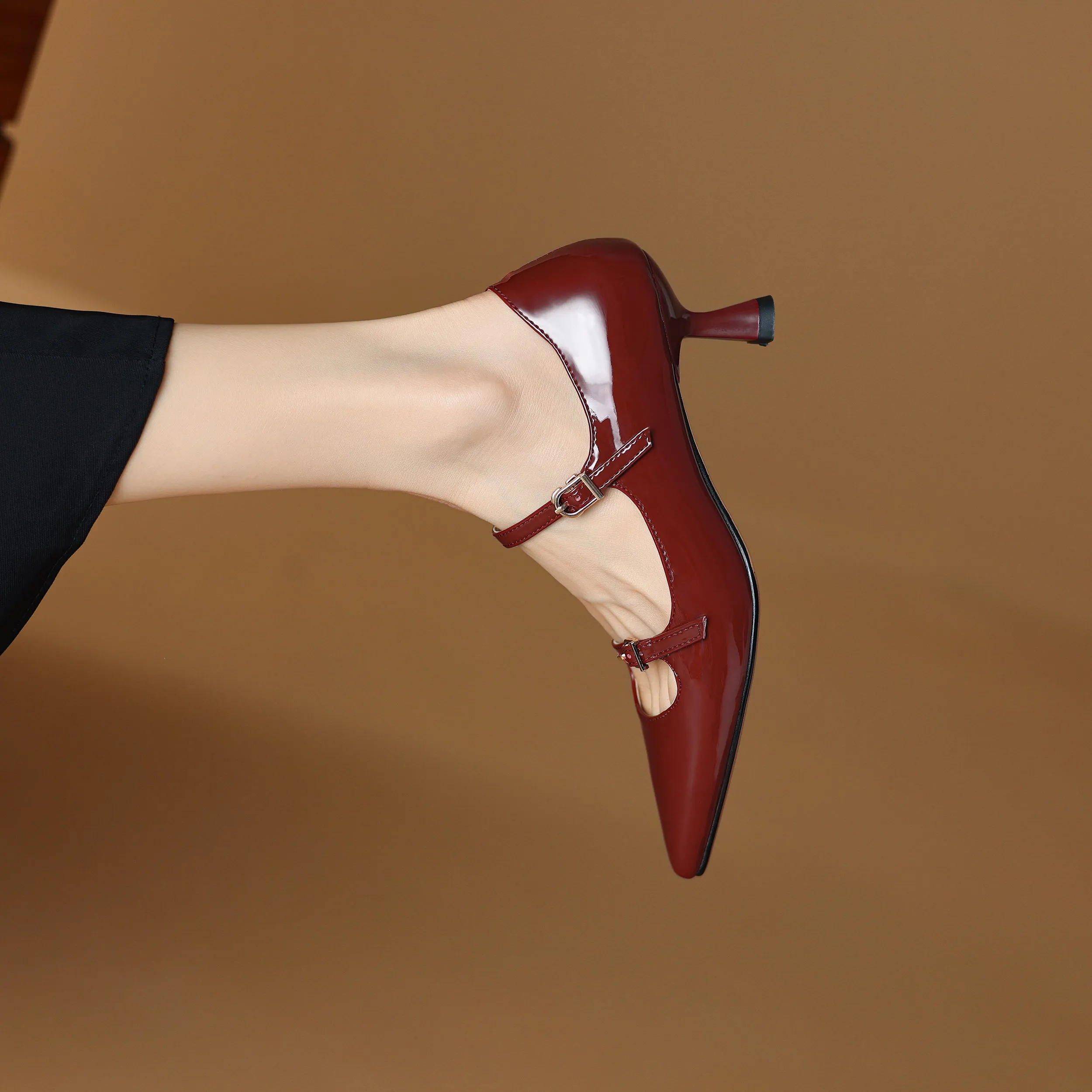 Burgundy Pointed Toe Kitten Heels Pumps with Buckle