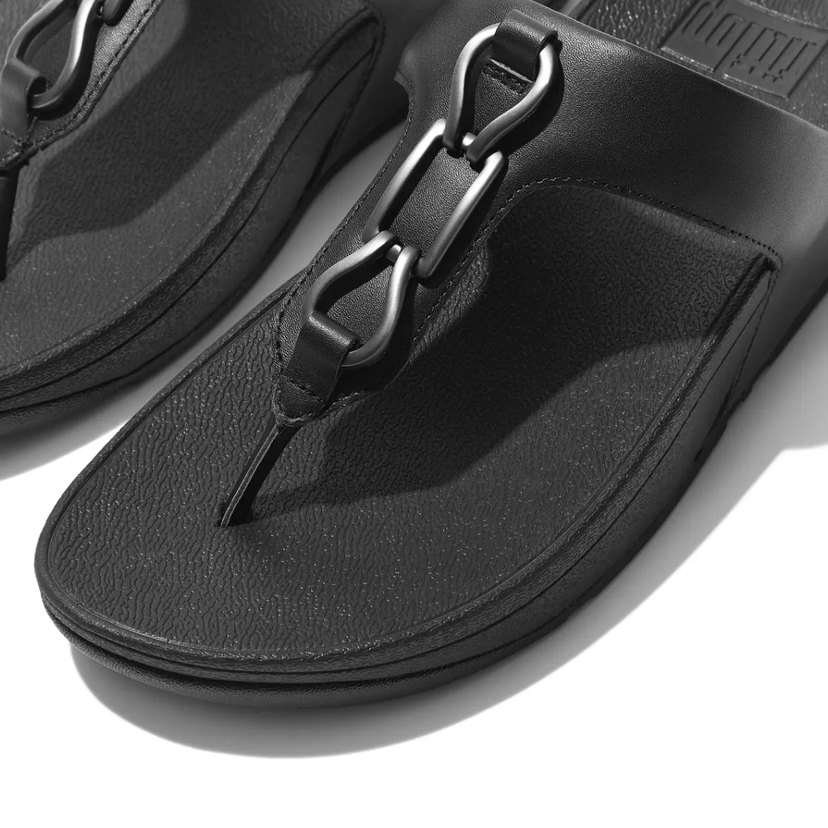 HALLYE Chain Leather Toe-Post Sandals