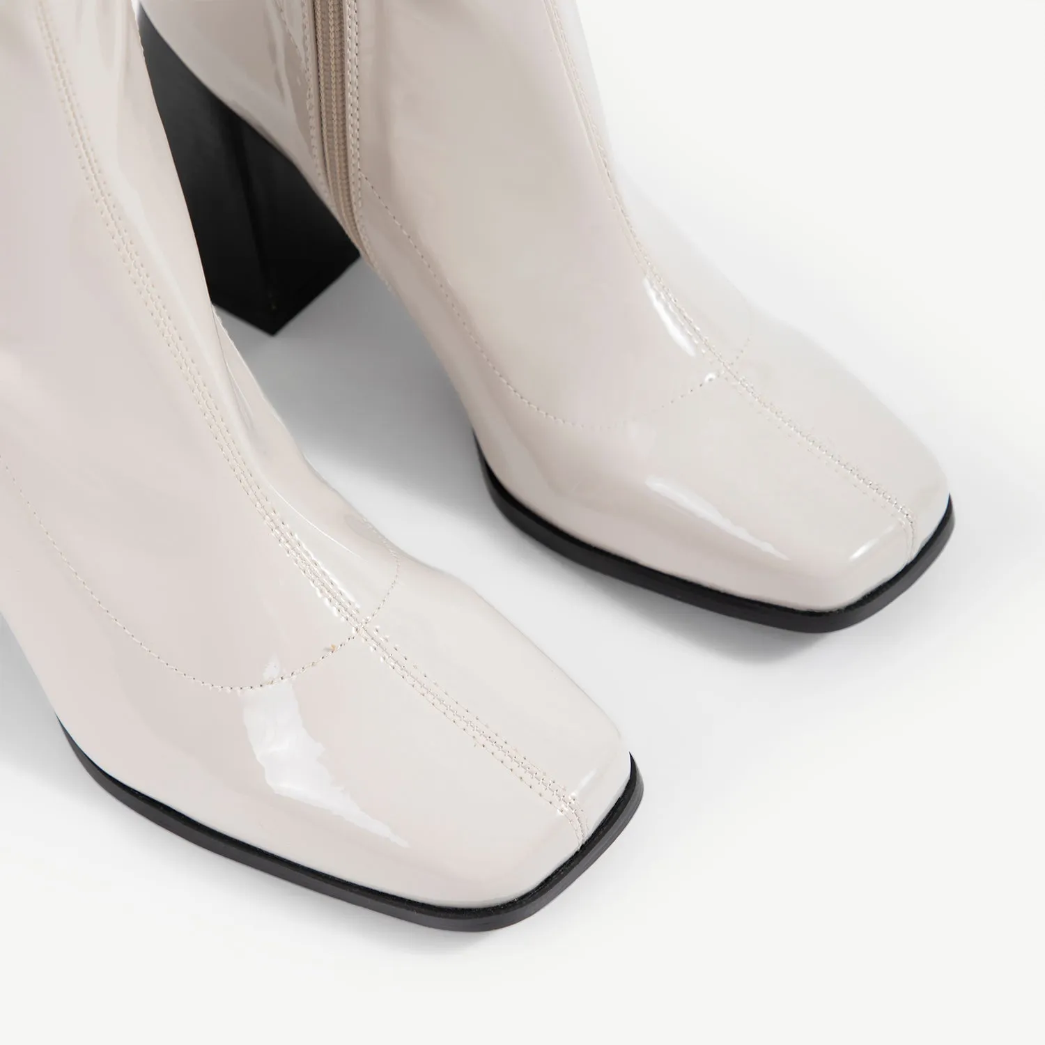 RAID Clever Ankle Boot in White