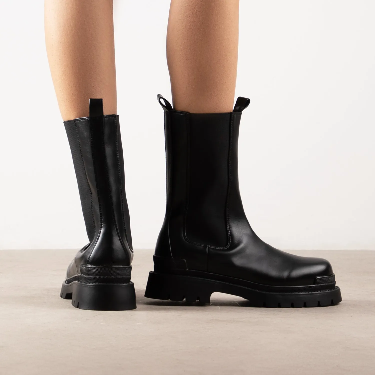 RAID Taxon Ankle Boot in Black