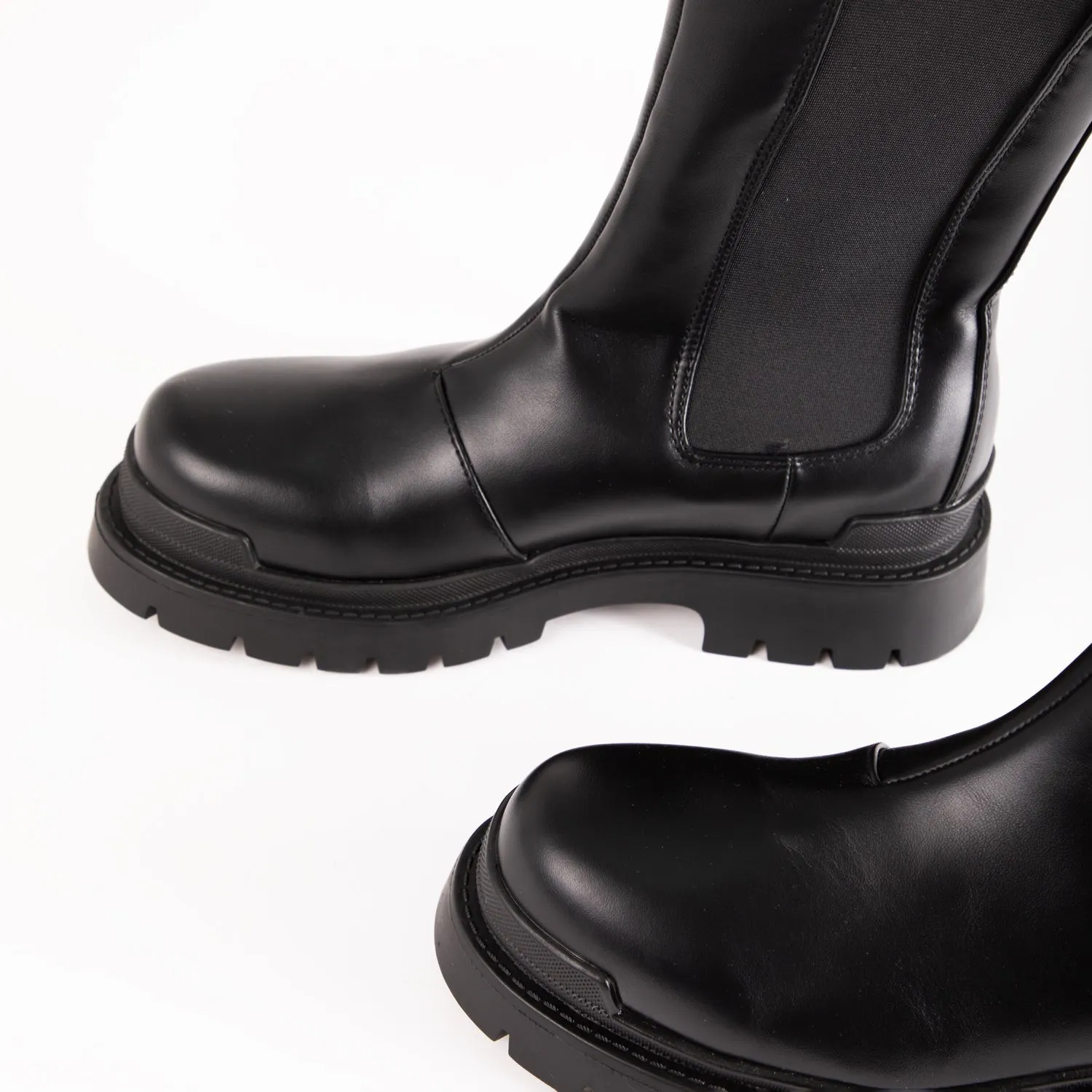 RAID Taxon Ankle Boot in Black