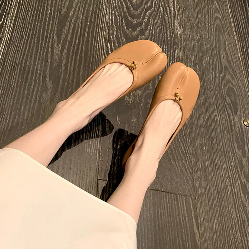Stylish Tabi Pumps