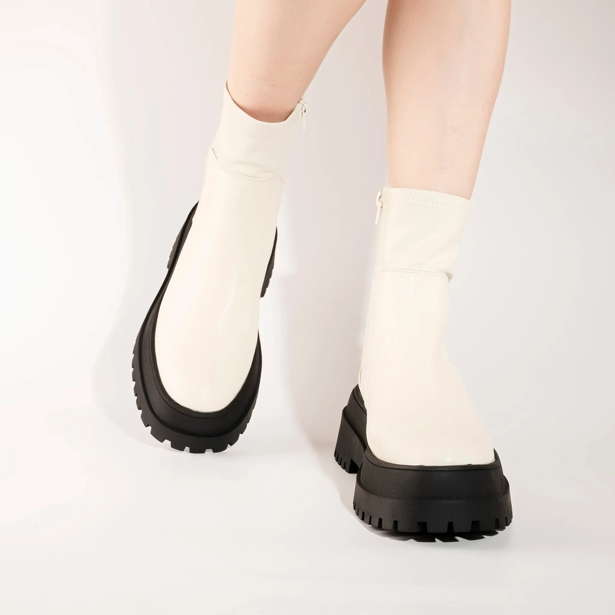 Tessa Cream Chunky Chain Detail Ankle Boots
