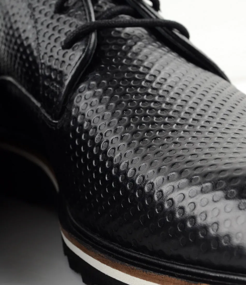 Ultra Light - Hybrid Sneakers - Black